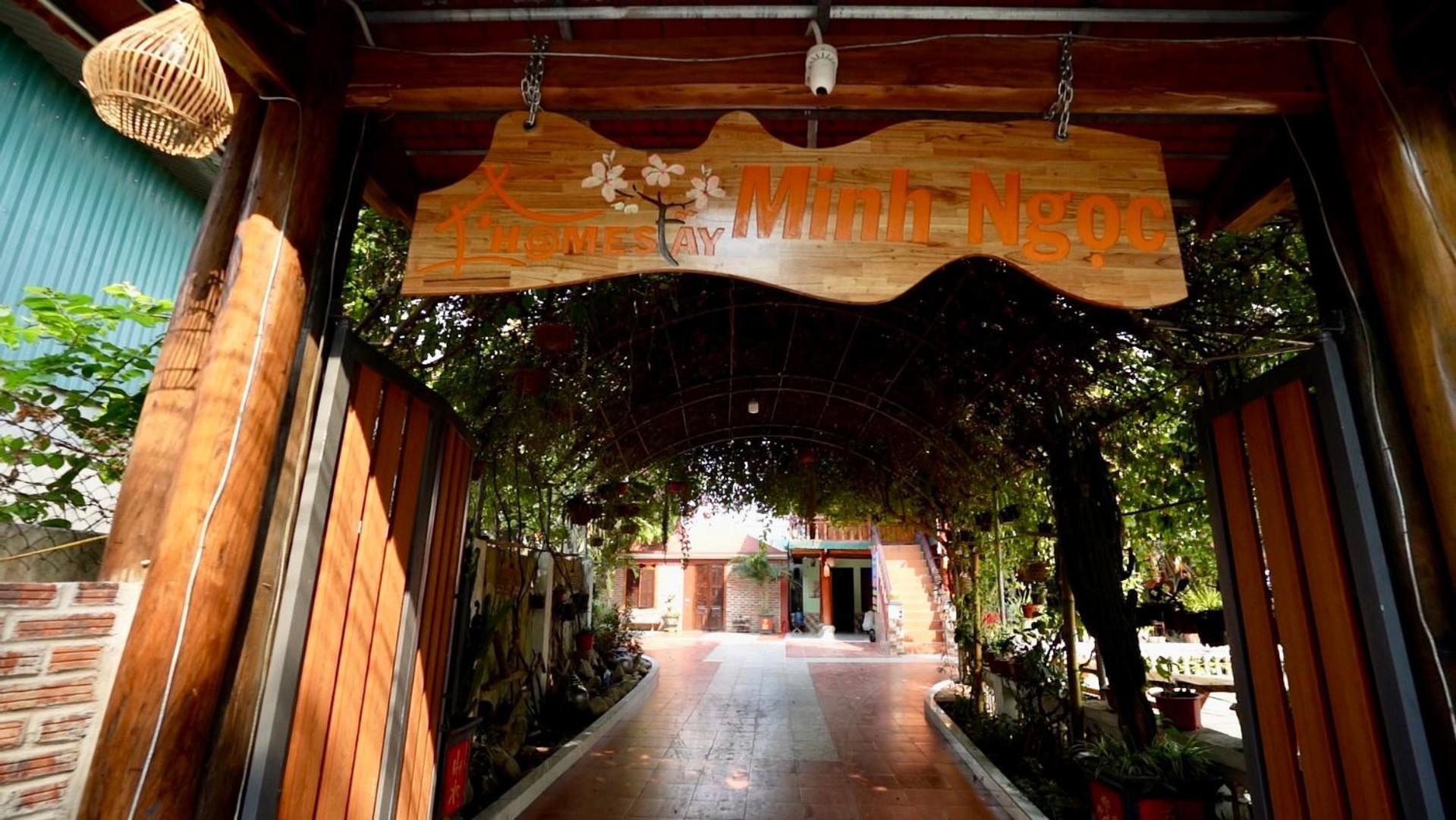 Minh Ngoc Homestay Dien Bien Phu Ban Him Lom Ngoại thất bức ảnh